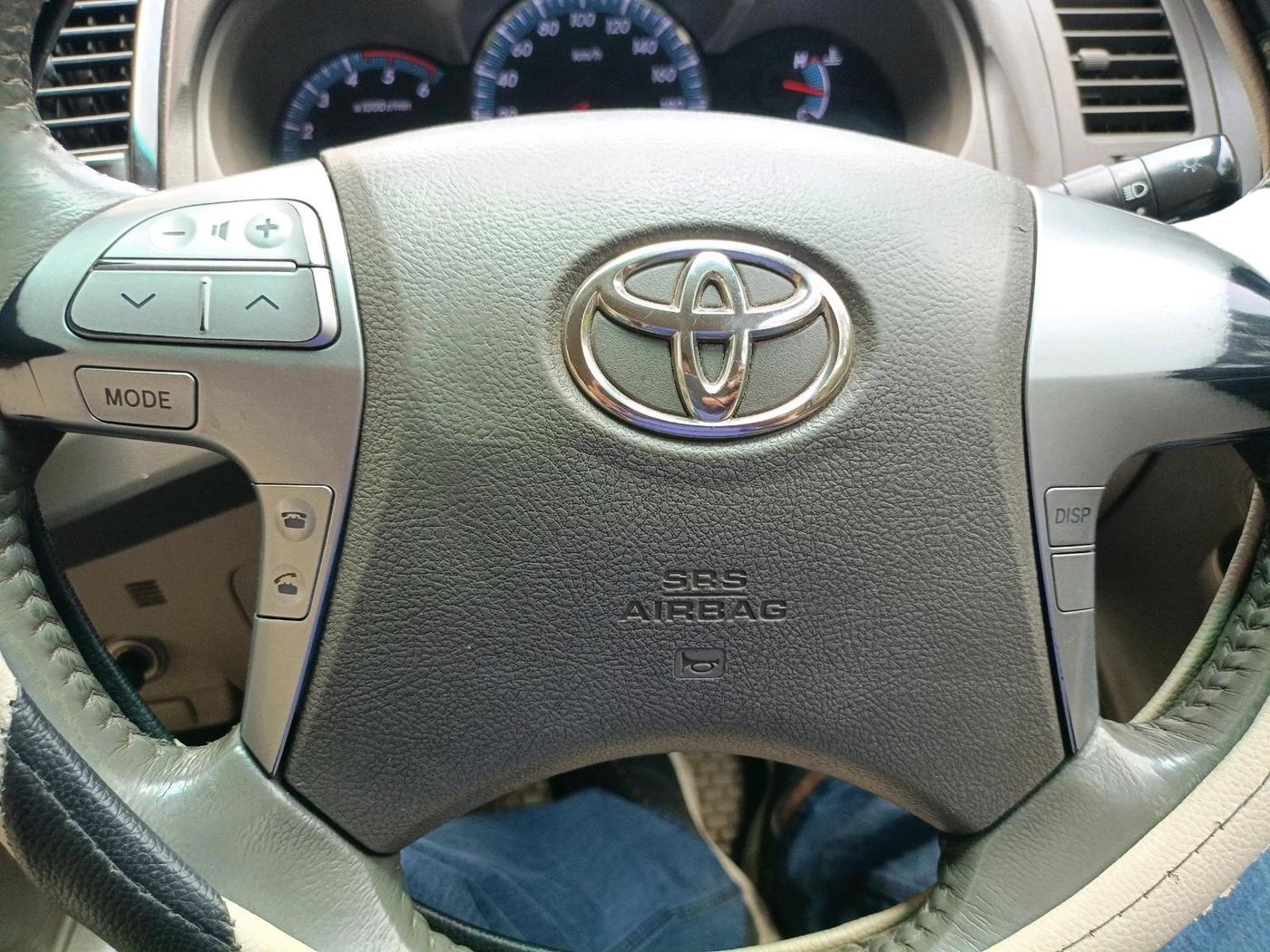 2012 Toyota Fortuner 3.0 4X2 MT, Diesel, Manual, 1,28,062 km, interior