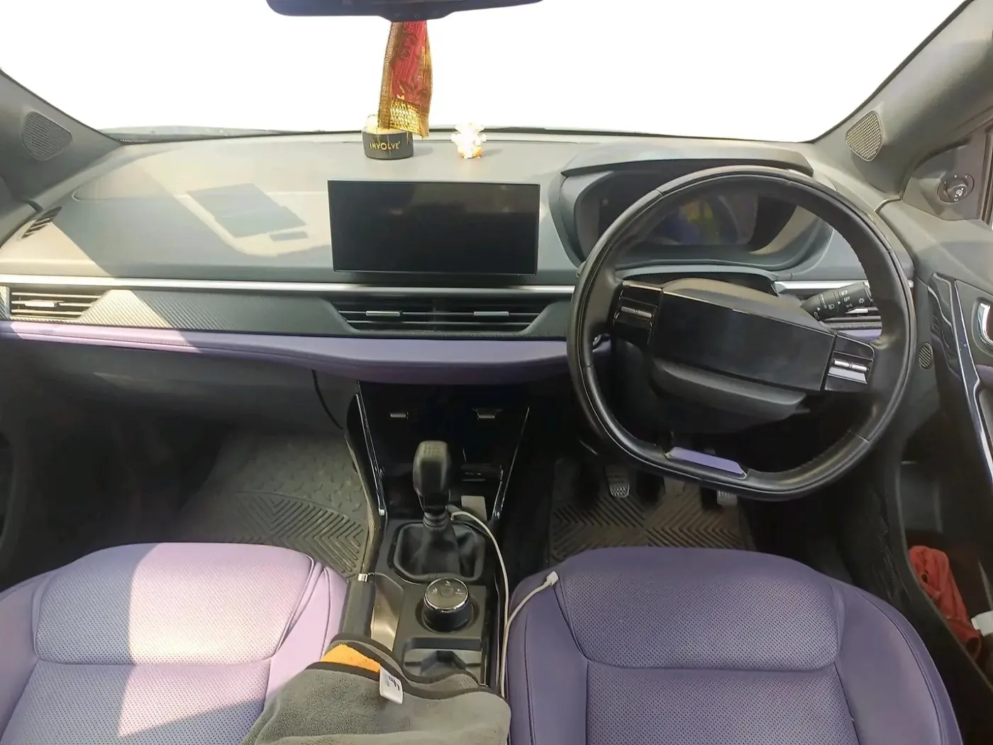 2023 Tata NEXON FEARLESS PURPLE + SUNROOF DUAL TONE 1.5 DIESEL, Diesel, Manual, 23,370 km, interior