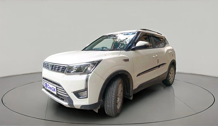 2023 Mahindra XUV300 W8 1.5 DIESEL, Diesel, Manual, 27,159 km, exterior