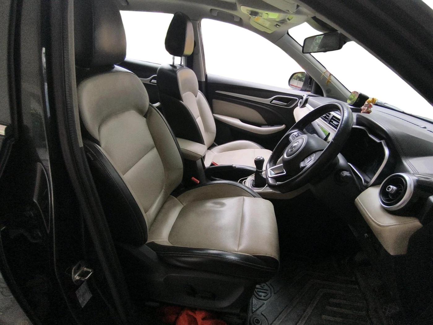 2022 MG ASTOR SHARP EX 1.5 MT, Petrol, Manual, 29,601 km, interior