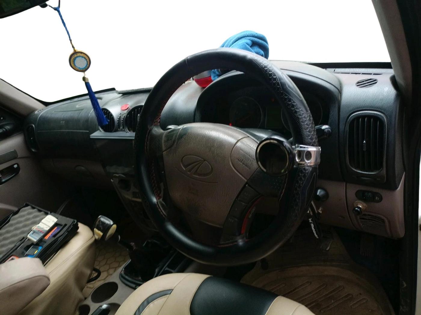 2012 Mahindra Scorpio VLX 2WD, Diesel, Manual, 1,06,411 km, interior