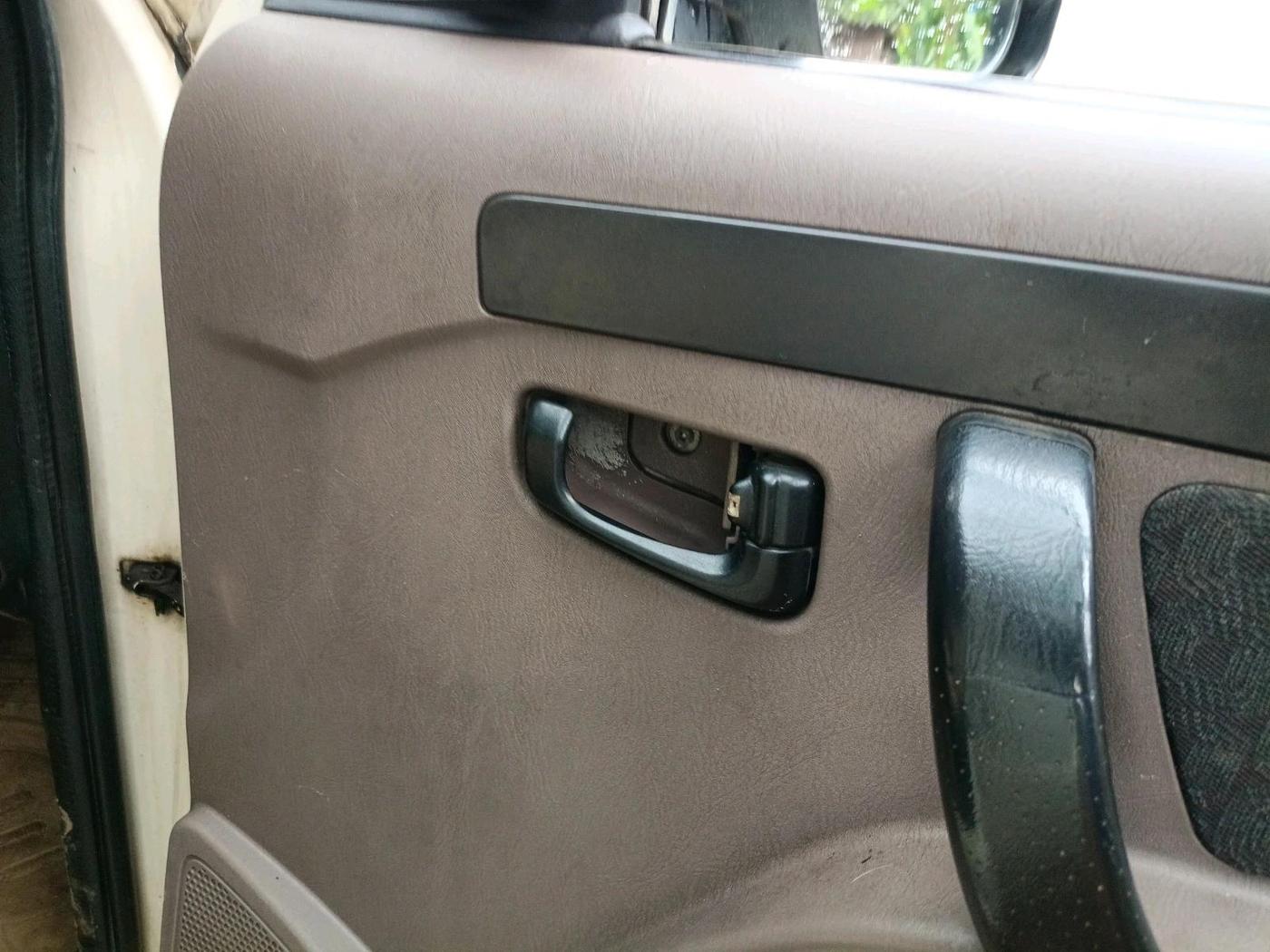 2012 Mahindra Scorpio VLX 2WD, Diesel, Manual, 1,06,411 km, interior