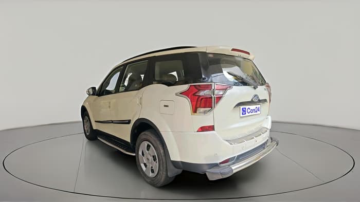 2021 Mahindra XUV500 W7 AT, Diesel, Automatic, 9,193 km, exterior