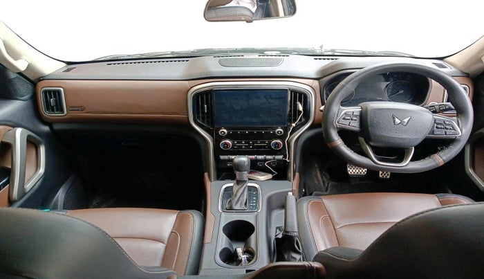 2023 Mahindra SCORPIO-N Z8 L PETROL AT 7 STR, Petrol, Automatic, 30,059 km, interior