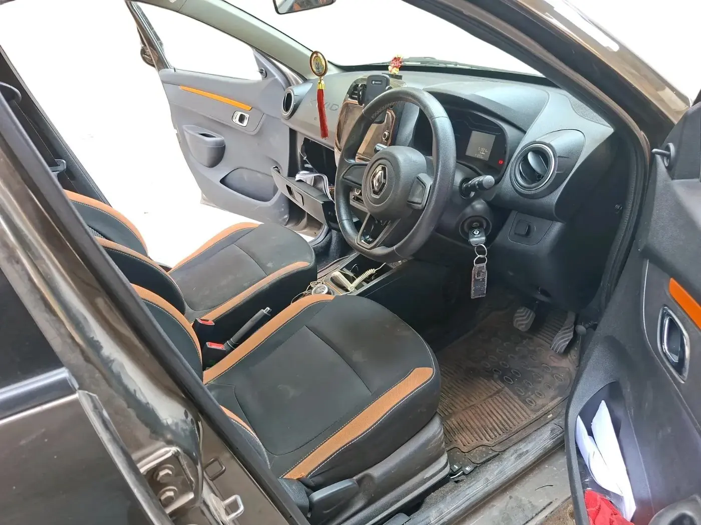 2021 Renault Kwid CLIMBER 1.0 AMT (O), Petrol, Automatic, 51,331 km, interior