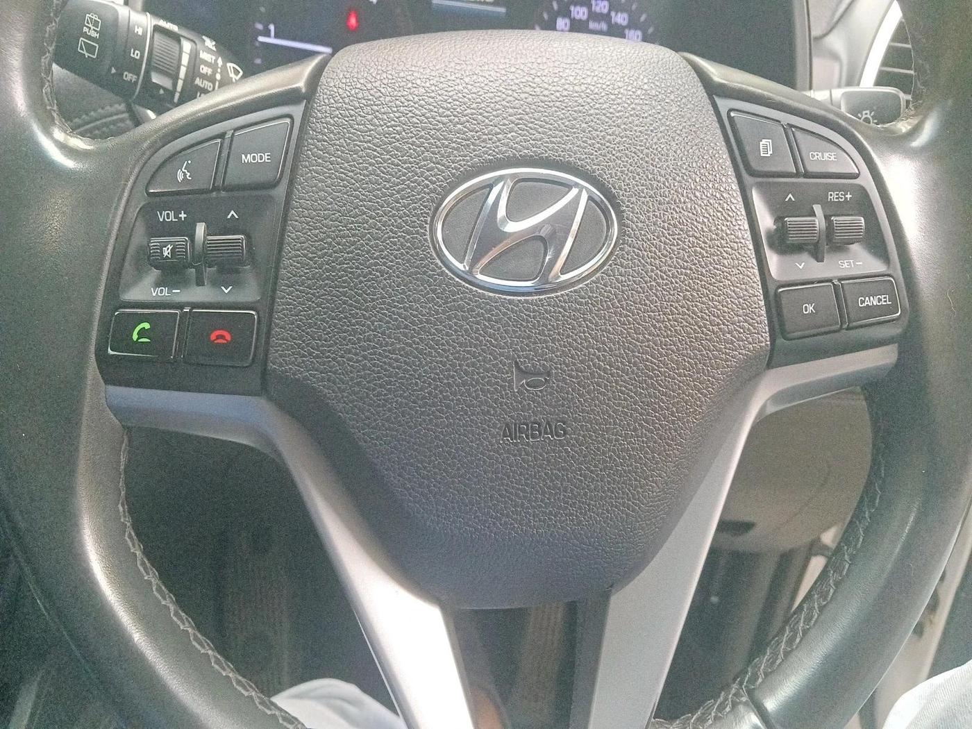 2020 Hyundai Tucson GLS 2WD AT DIESEL, Diesel, Automatic, 69,129 km, interior