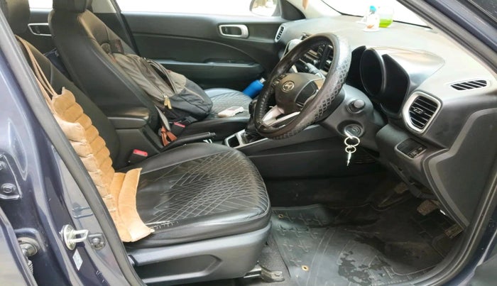 2022 Hyundai VENUE S 1.2, Petrol, Manual, 75,670 km, interior