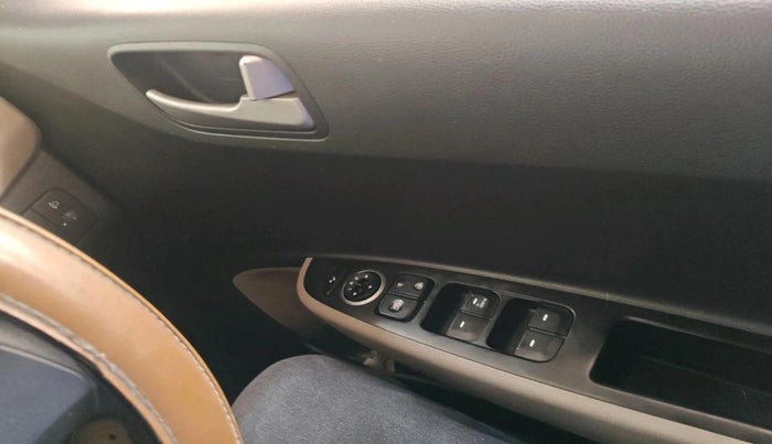 2014 Hyundai Grand i10 SPORTZ 1.2 KAPPA VTVT, Petrol, Manual, 38,255 km, interior