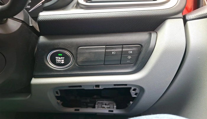 2020 Tata ALTROZ XZ PETROL, Petrol, Manual, 48,620 km, interior