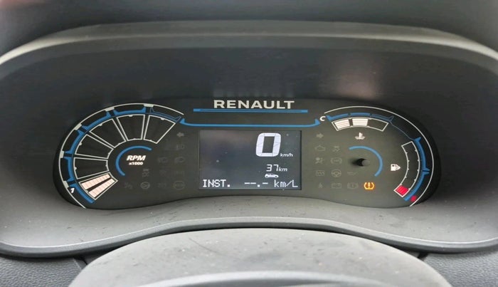 2023 Renault Kwid RXT 1.0, Petrol, Manual, 37 km, interior