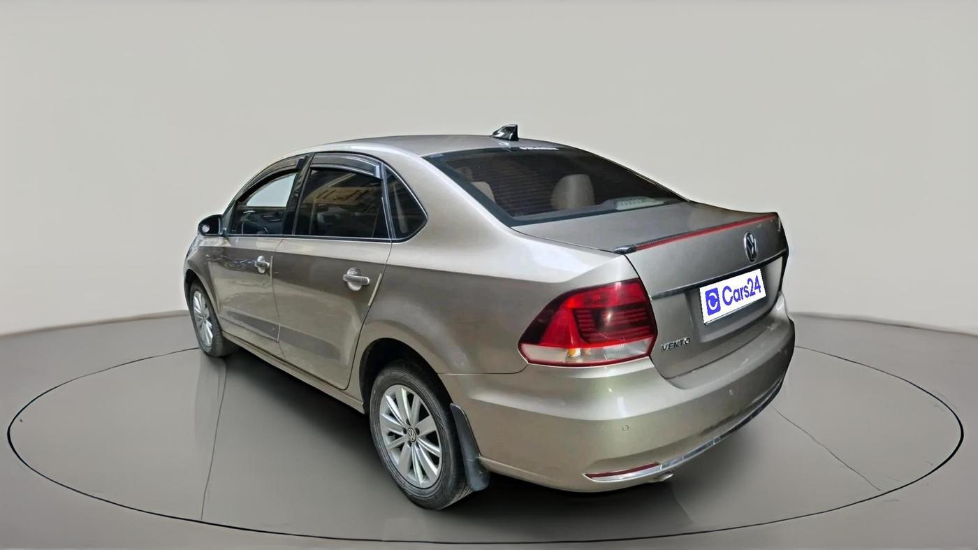 2016 Volkswagen Vento 1.2 TSI HIGHLINE PLUS AT, Petrol, Automatic, 70,547 km, exterior