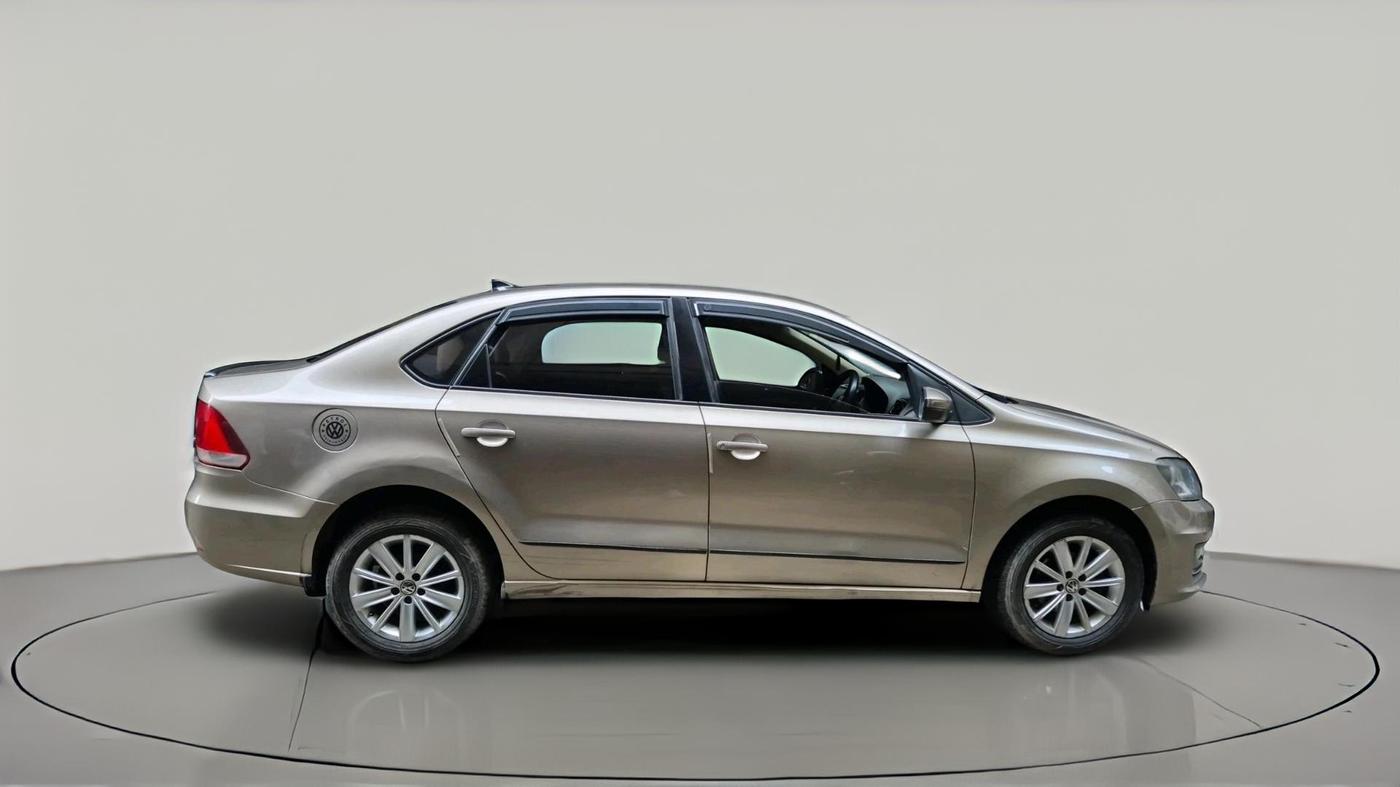 2016 Volkswagen Vento 1.2 TSI HIGHLINE PLUS AT, Petrol, Automatic, 70,547 km, exterior
