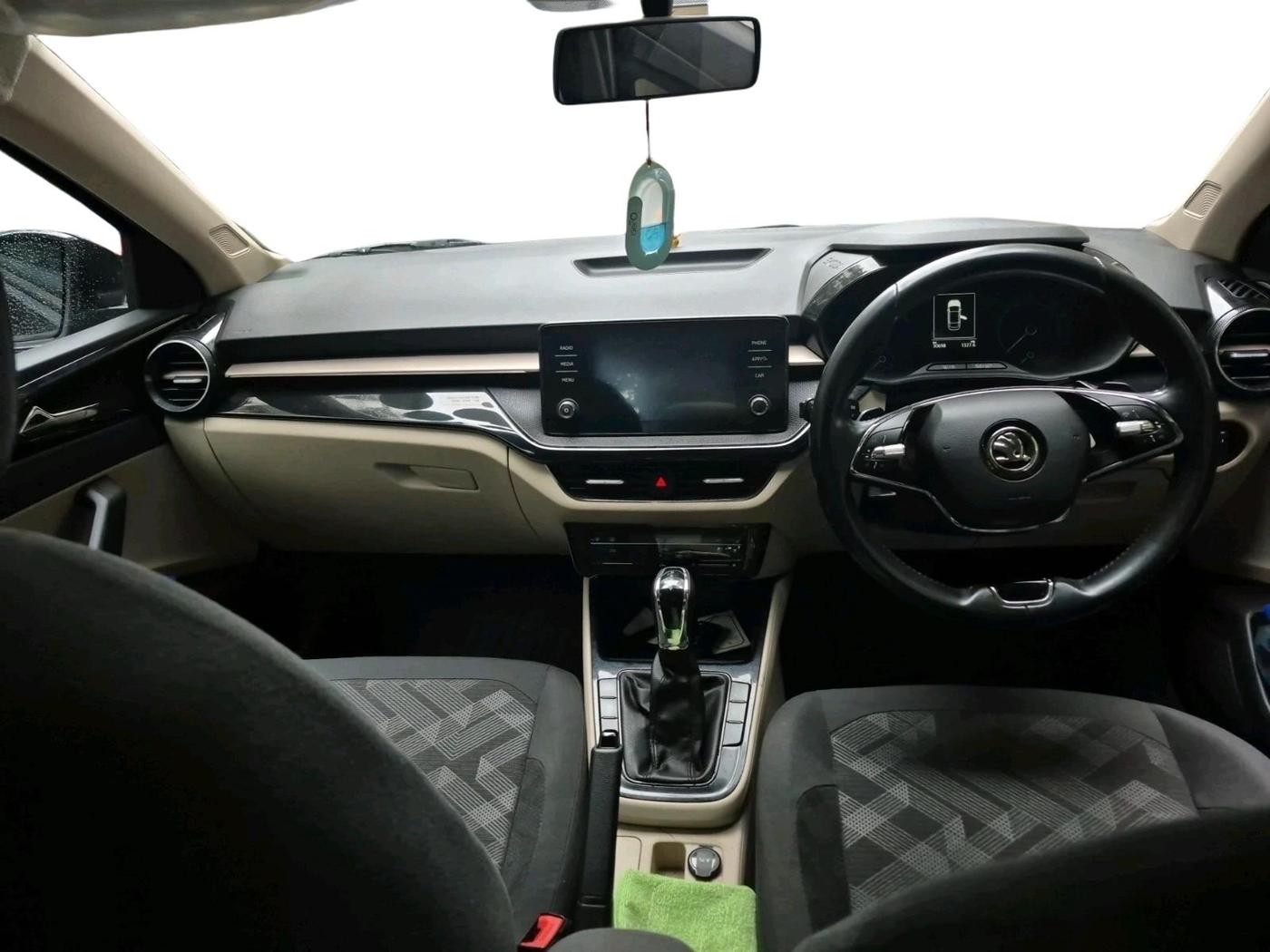 2023 Skoda SLAVIA AMBITION 1.0L TSI AT, Petrol, Automatic, 30,698 km, interior
