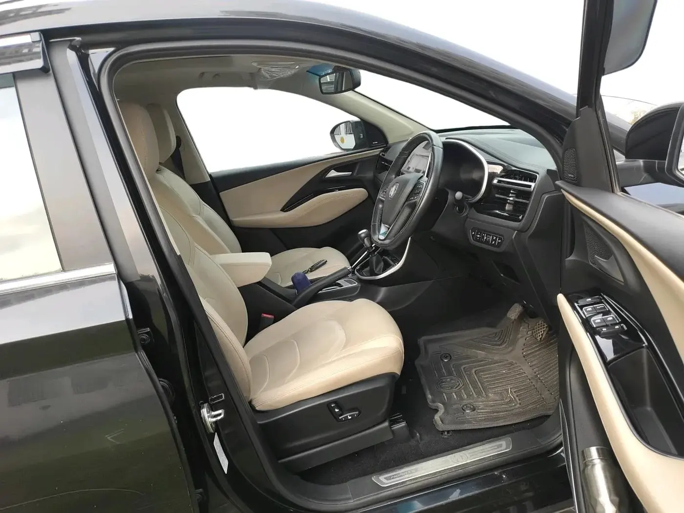 2022 MG HECTOR SHARP PRO 1.5 TURBO MT PETROL, Petrol, Manual, 16,934 km, interior