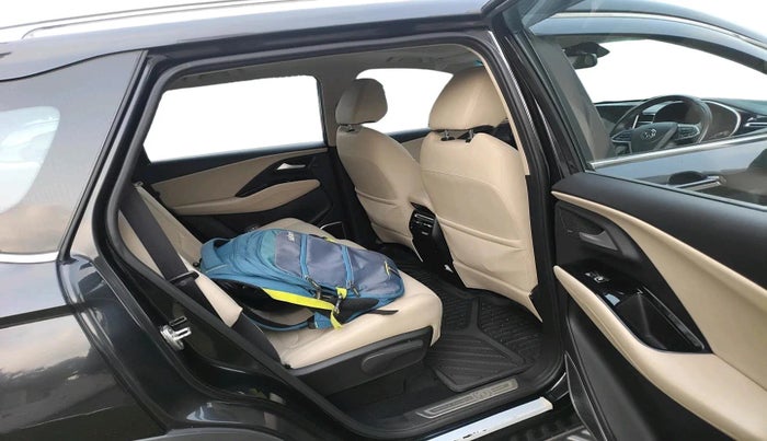 2022 MG HECTOR SHARP PRO 1.5 TURBO MT PETROL, Petrol, Manual, 16,934 km, interior