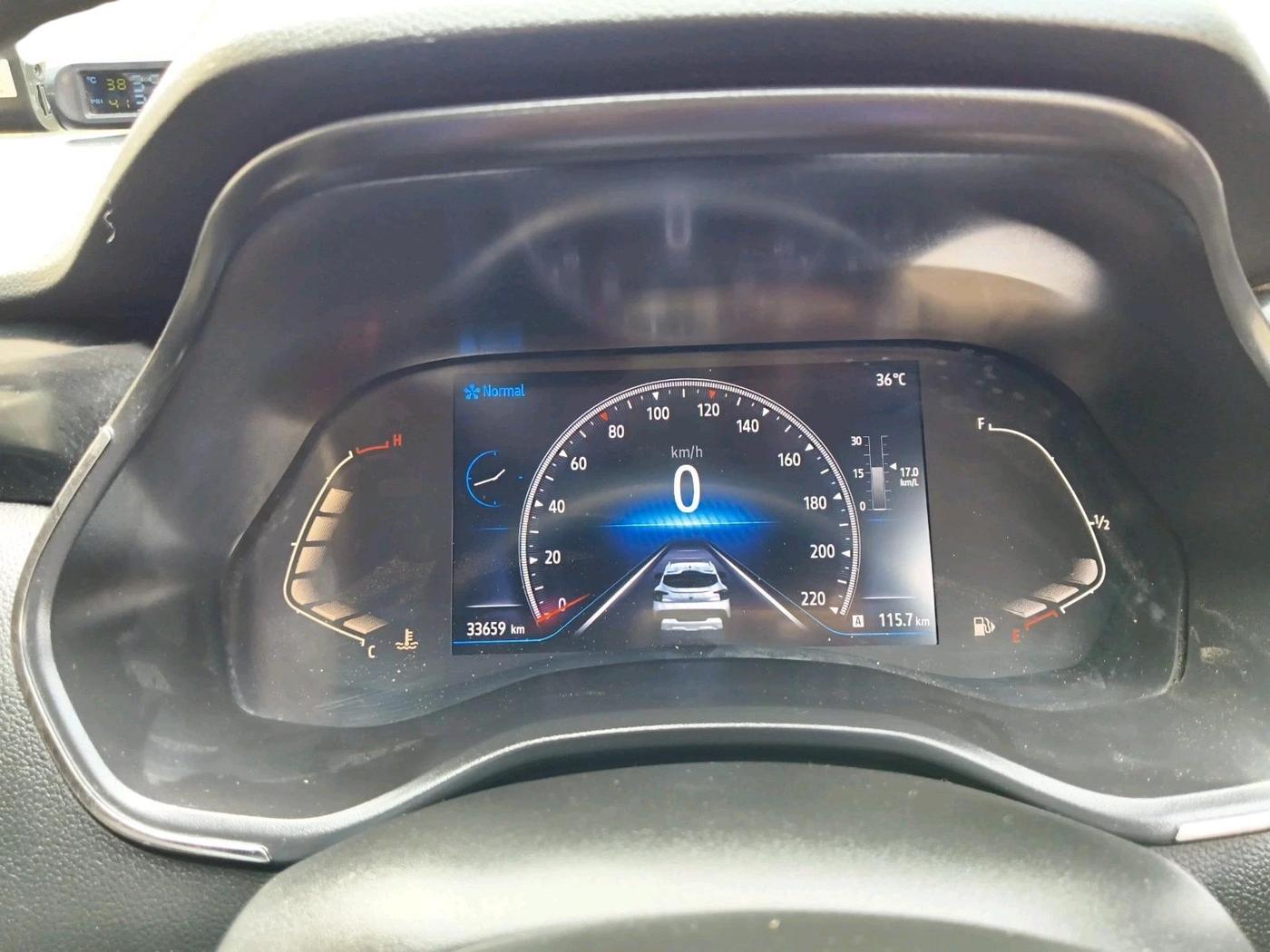 2022 Renault Kiger RXZ TURBO MT, Petrol, Manual, 33,659 km, interior