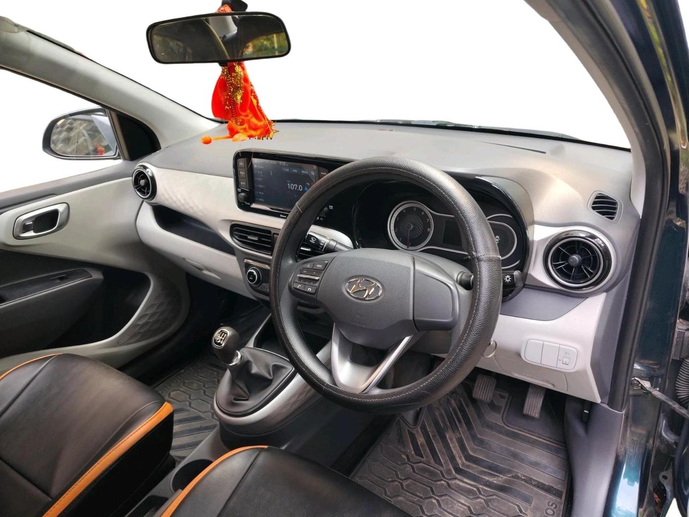 2020 Hyundai GRAND I10 NIOS SPORTZ 1.2 KAPPA VTVT, Petrol, Manual, 15,925 km, interior