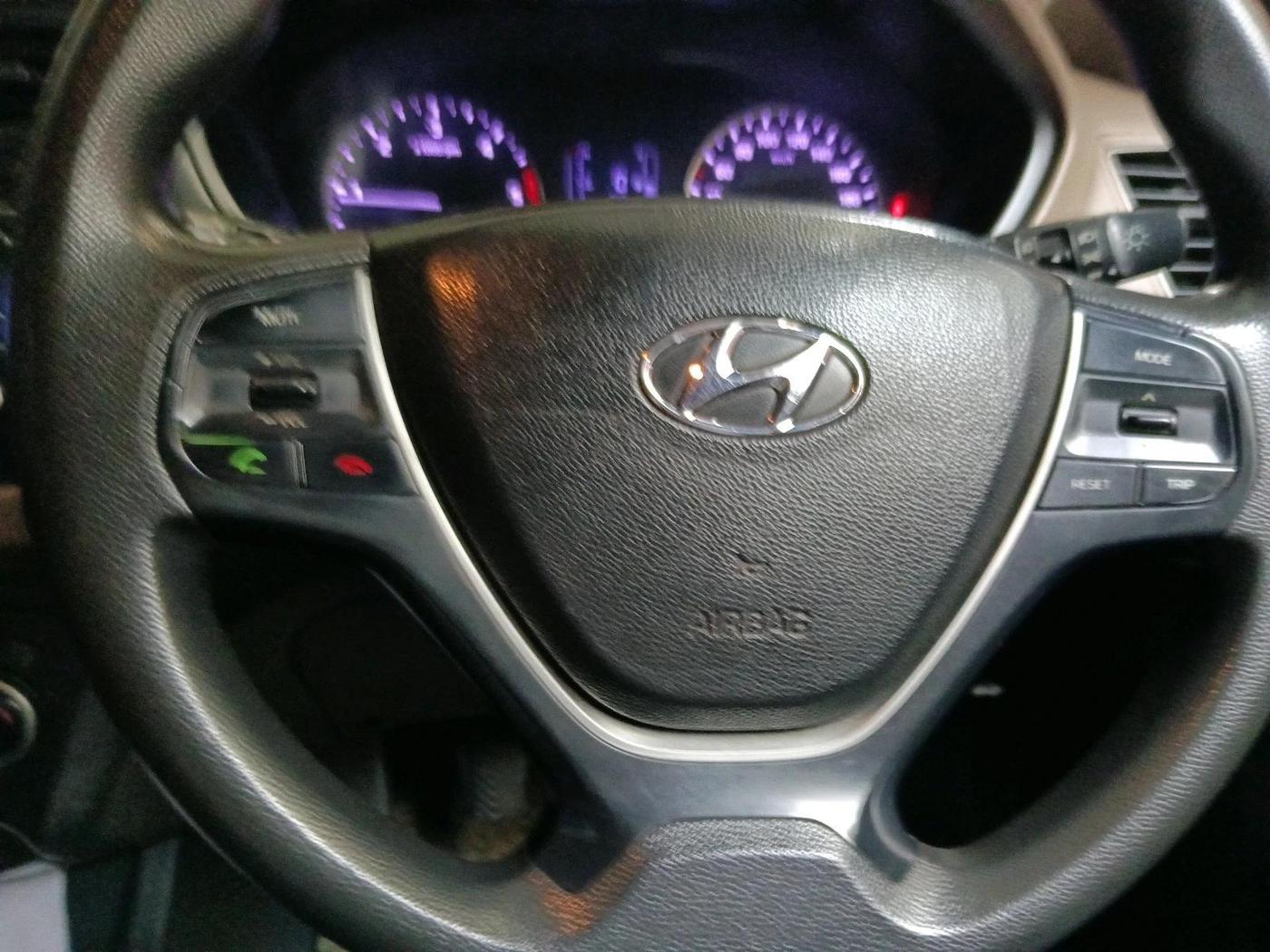 2015 Hyundai Elite i20 SPORTZ 1.4 (O) CRDI, Diesel, Manual, 1,03,055 km, interior