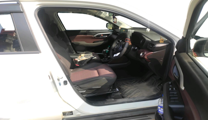 2023 Maruti Grand Vitara SIGMA SMART HYBRID, Petrol, Manual, 19,990 km, interior
