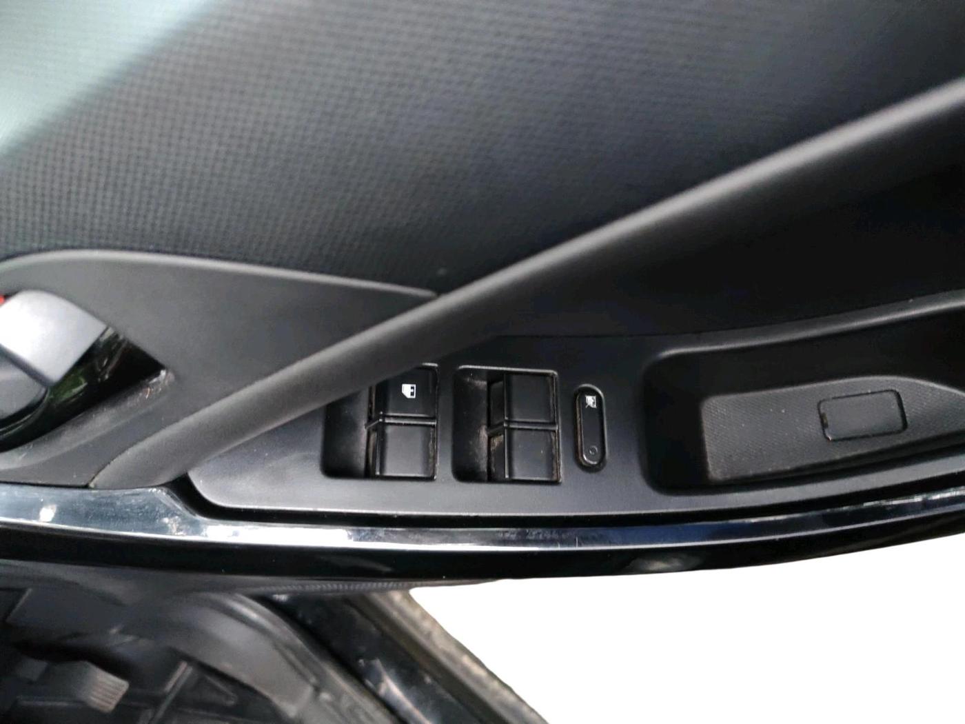 2023 Tata NEXON XZ PLUS PETROL SUNROOF DARK EDITION, Petrol, Manual, 21,360 km, interior