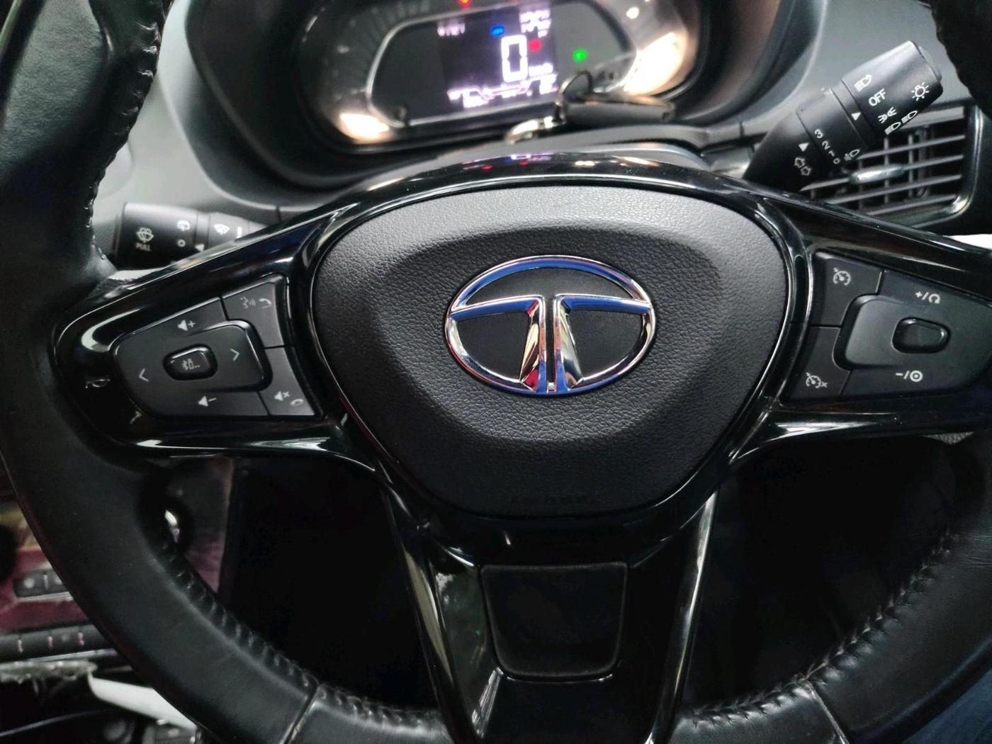 2023 Tata NEXON XZ PLUS PETROL SUNROOF DARK EDITION, Petrol, Manual, 21,360 km, interior
