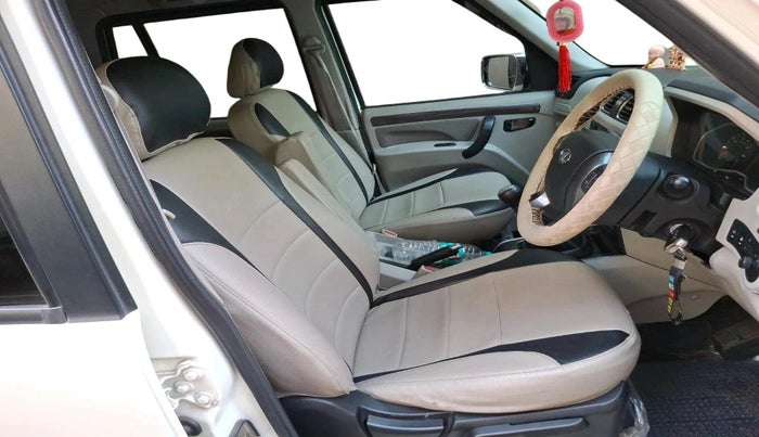 2020 Mahindra Scorpio S9, Diesel, Manual, 25,197 km, interior