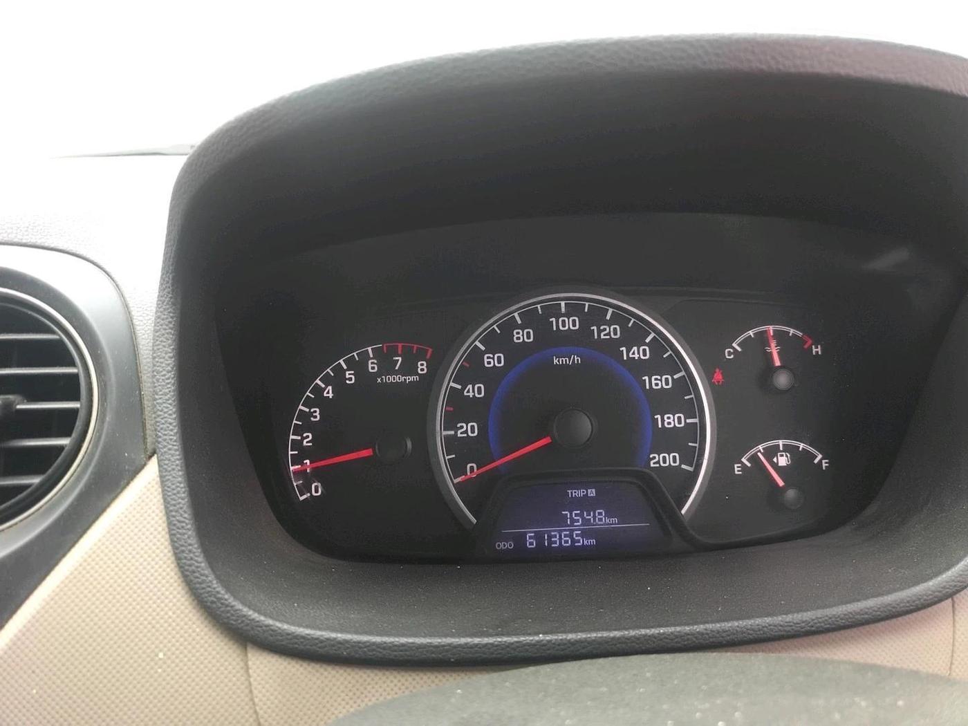 2019 Hyundai Grand i10 SPORTZ 1.2 KAPPA VTVT, Petrol, Manual, 61,365 km, interior