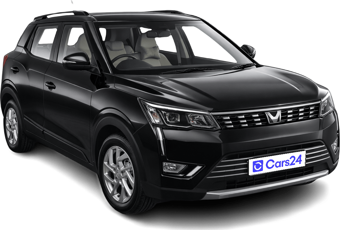 2023 Mahindra XUV300 - SUV - Petrol - Manual - ₹10.68 lakh