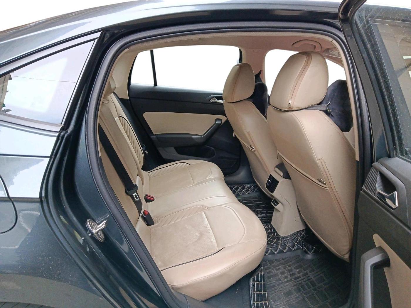2023 Skoda SLAVIA AMBITION 1.0L TSI MT, Petrol, Manual, 42,960 km, interior