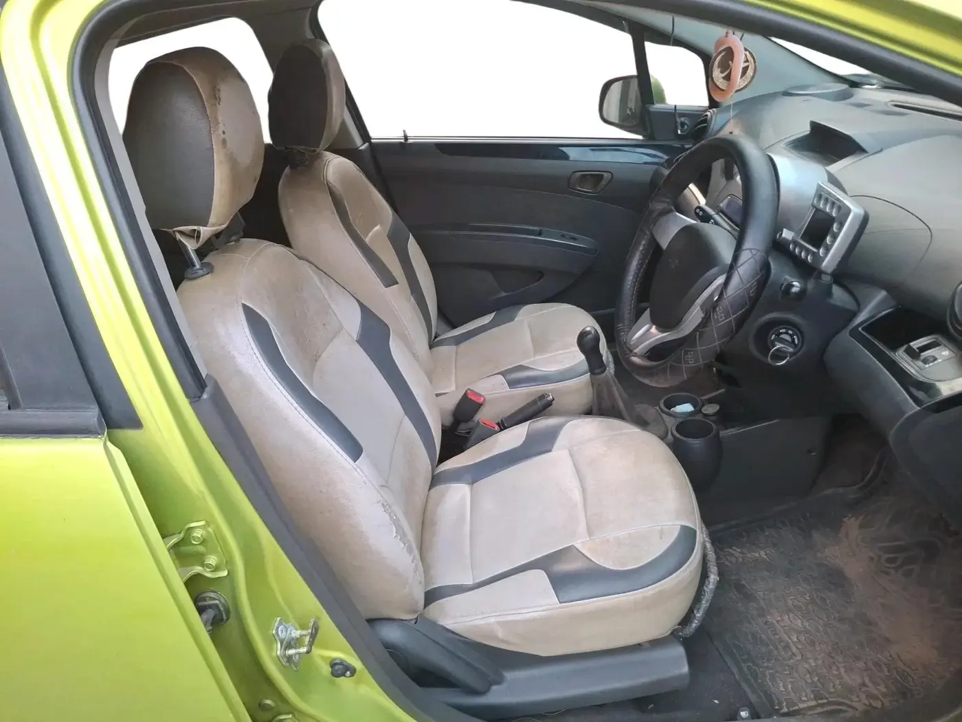 2011 Chevrolet Beat LT PETROL, Petrol, Manual, 1 km, interior