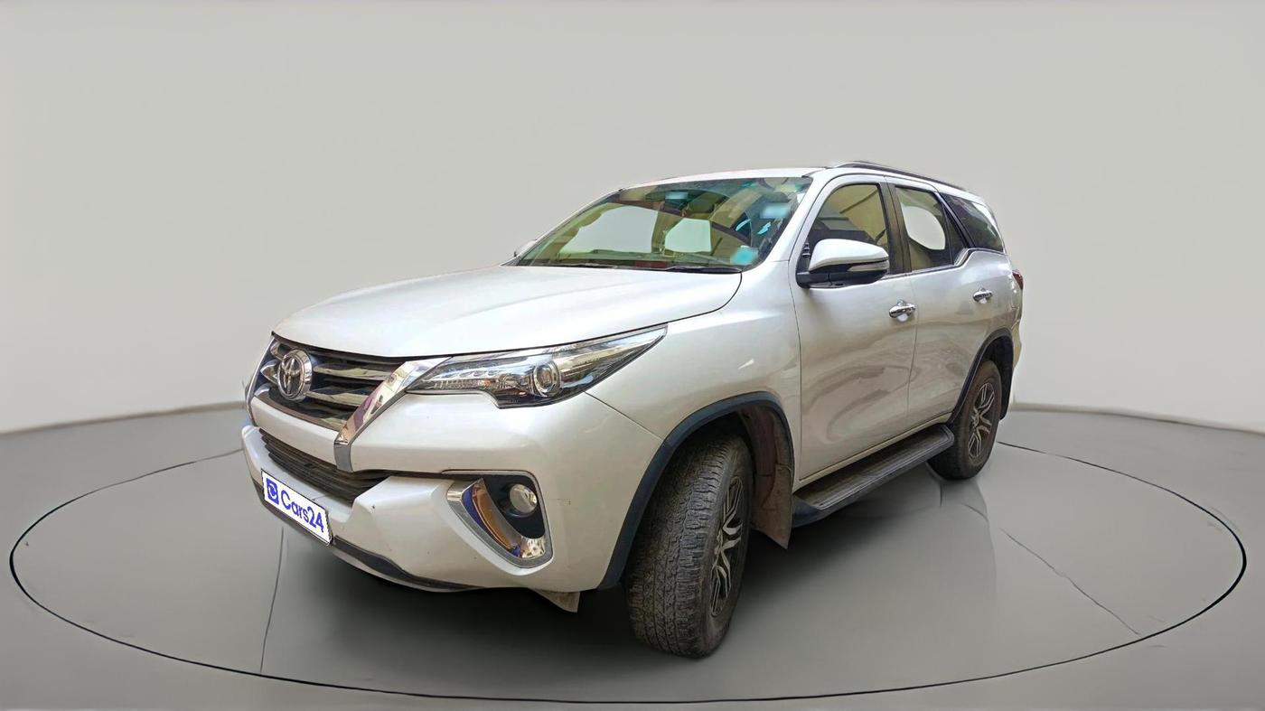 2017 Toyota Fortuner 2.8 4X2 MT, Diesel, Manual, 23,923 km, exterior