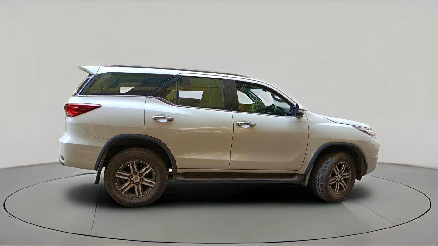 2017 Toyota Fortuner 2.8 4X2 MT, Diesel, Manual, 23,923 km, exterior
