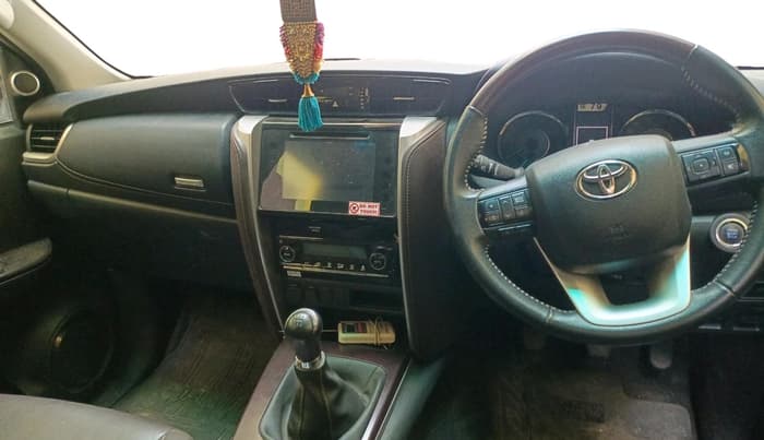 2017 Toyota Fortuner 2.8 4X2 MT, Diesel, Manual, 23,923 km, interior