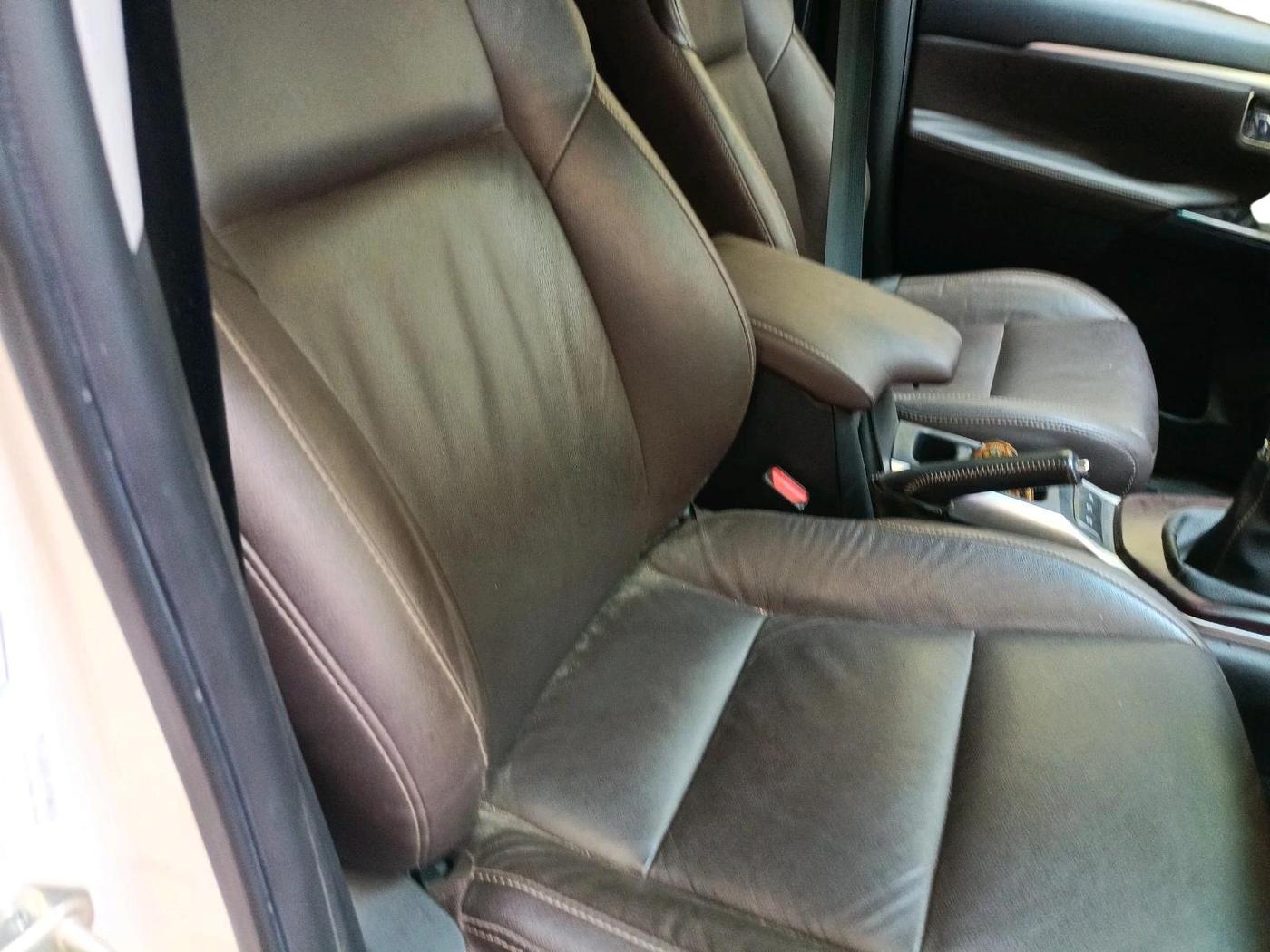 2017 Toyota Fortuner 2.8 4X2 MT, Diesel, Manual, 23,923 km, interior