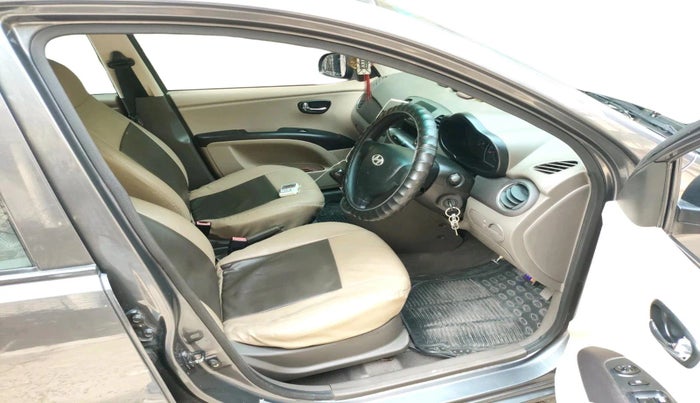 2011 Hyundai i10 MAGNA 1.2, Petrol, Manual, 47,336 km, interior