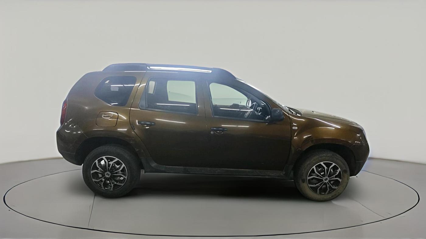 2015 Renault Duster RXE PETROL, Petrol, Manual, 60,000 km, exterior