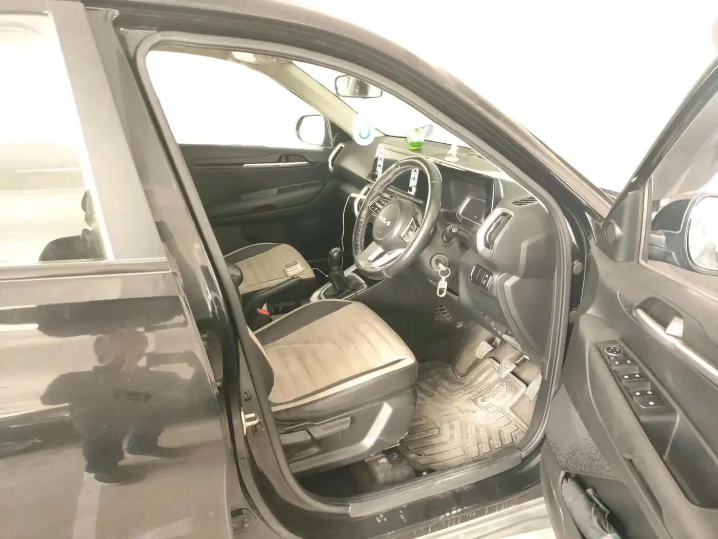2021 KIA SONET HTK PLUS 1.2, Petrol, Manual, 62,244 km, interior