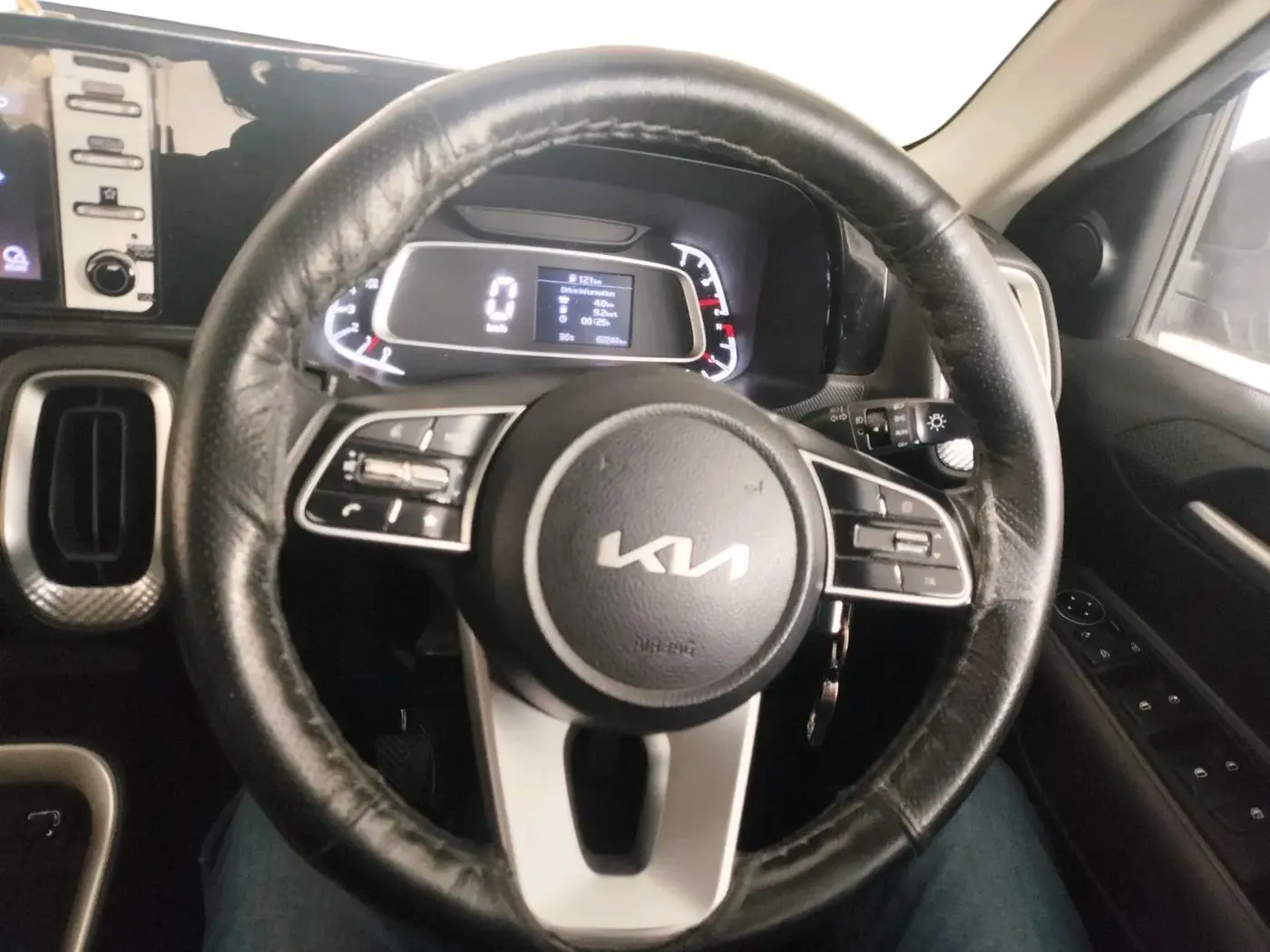 2021 KIA SONET HTK PLUS 1.2, Petrol, Manual, 62,244 km, interior