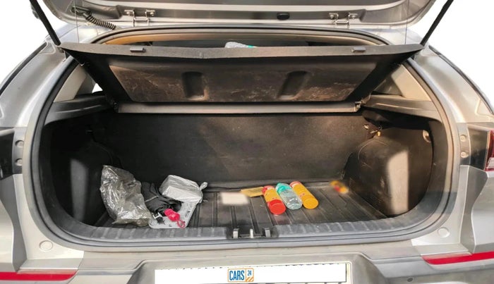 2020 KIA SONET HTK PLUS 1.2, Petrol, Manual, 50,000 km, exterior