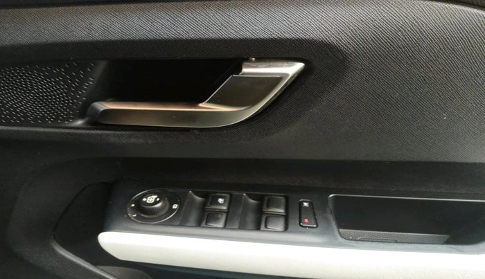 2022 Tata PUNCH CREATIVE  MT, Petrol, Manual, 88,785 km, interior