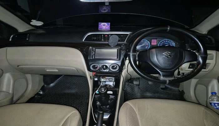 2017 Maruti Ciaz SIGMA DIESEL 1.3, Diesel, Manual, 66,111 km, interior