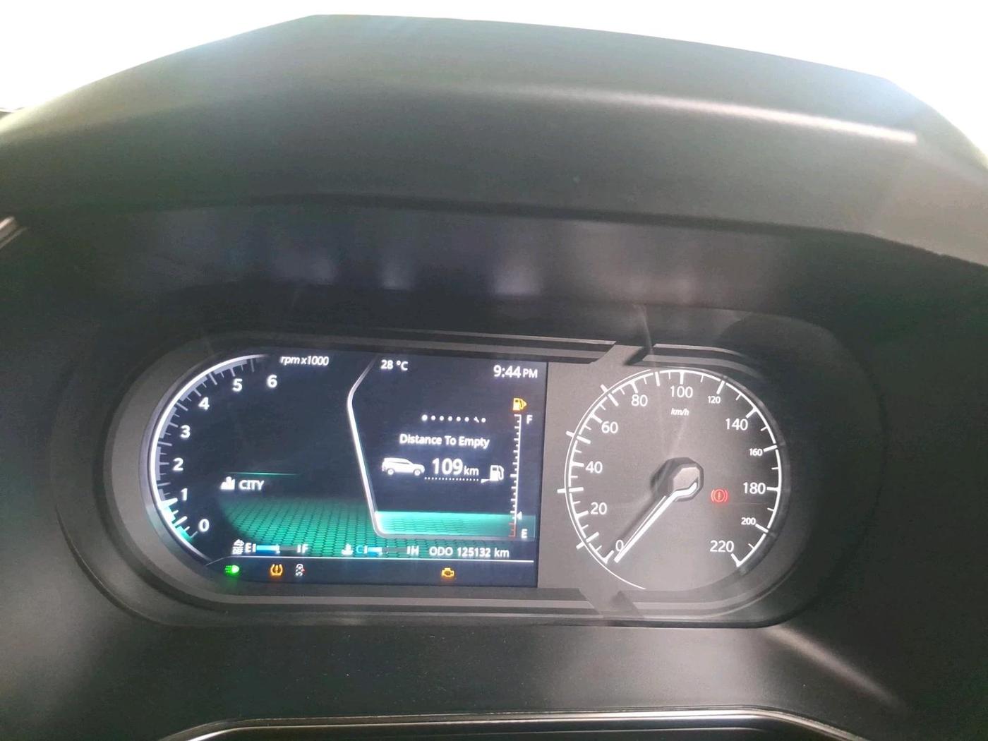 2021 Tata Safari XZ PLUS, Diesel, Manual, 1,25,132 km, interior