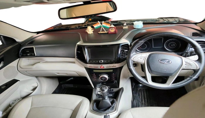 2020 Mahindra XUV300 W8 (O) 1.2 PETROL, Petrol, Manual, 56,642 km, interior
