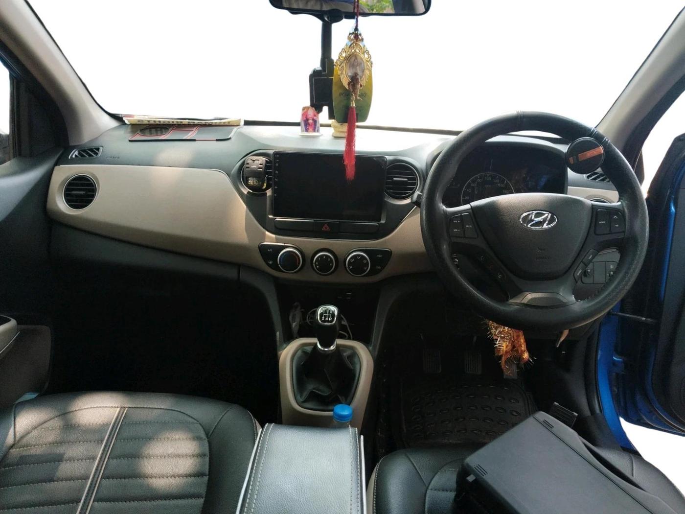 2018 Hyundai Grand i10 SPORTZ 1.2 KAPPA VTVT, Petrol, Manual, 53,369 km, interior