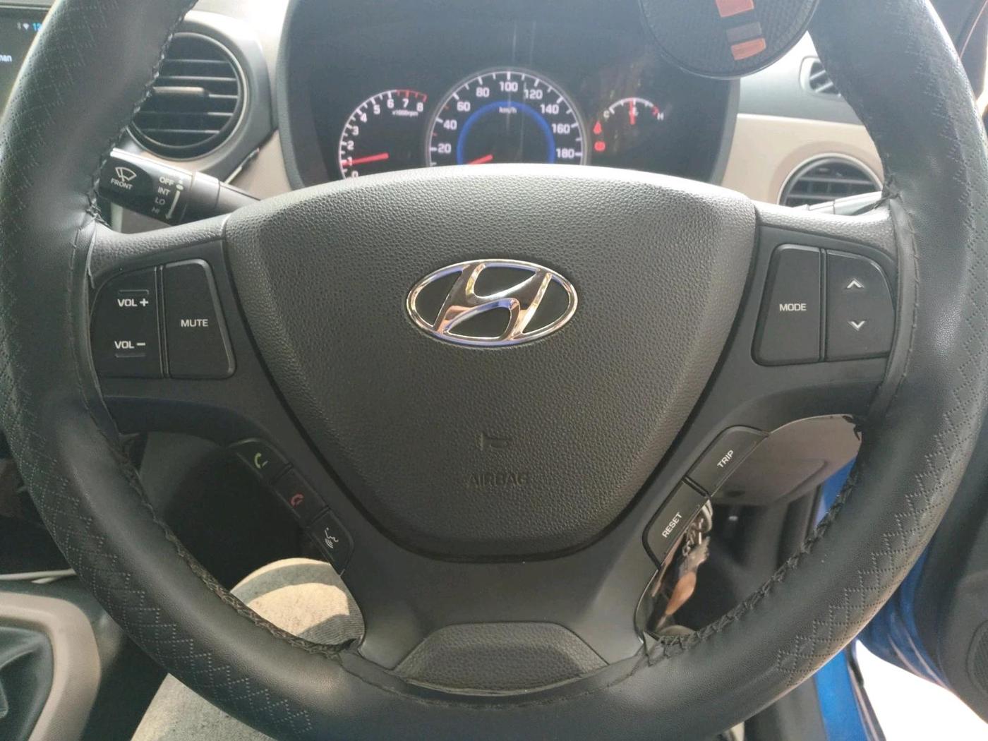 2018 Hyundai Grand i10 SPORTZ 1.2 KAPPA VTVT, Petrol, Manual, 53,369 km, interior