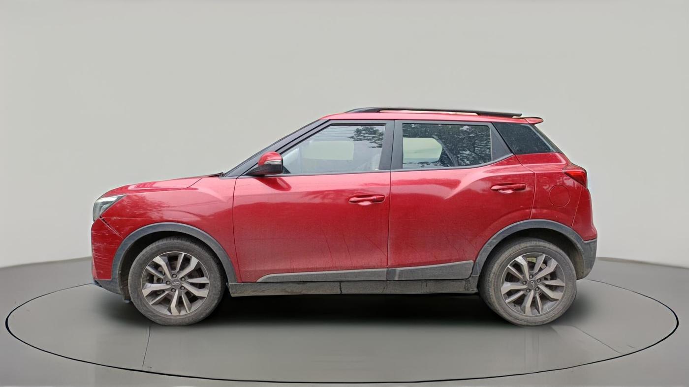 2020 Mahindra XUV300 W8 (O) 1.2 PETROL, Petrol, Manual, 74,959 km, exterior