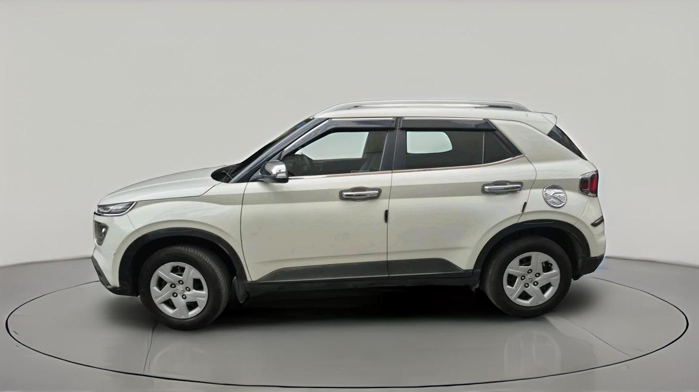 2021 Hyundai VENUE S+ 1.2, Petrol, Manual, 53,227 km, exterior