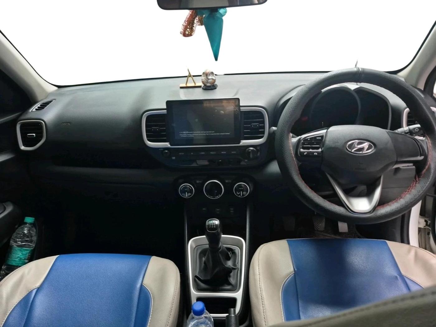 2021 Hyundai VENUE S+ 1.2, Petrol, Manual, 53,227 km, interior