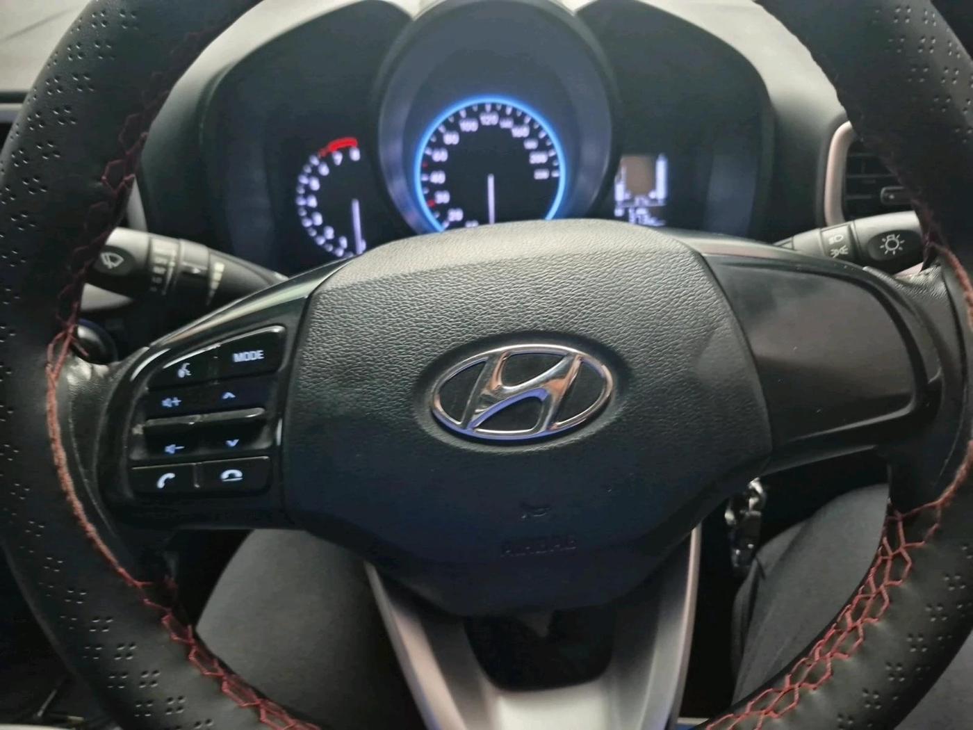 2021 Hyundai VENUE S+ 1.2, Petrol, Manual, 53,227 km, interior
