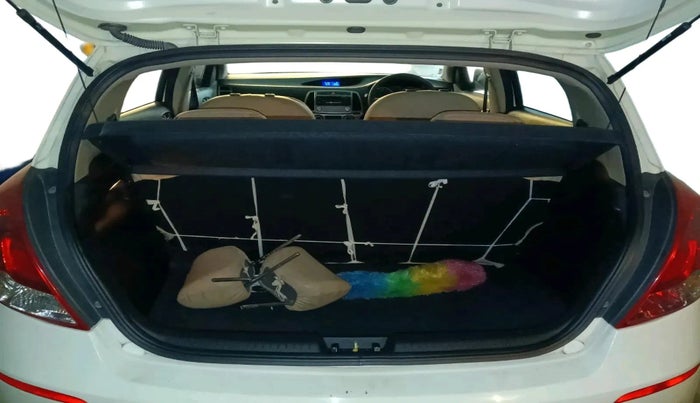 2013 Hyundai i20 MAGNA (O) 1.2, Petrol, Manual, 12,093 km, exterior